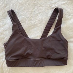 Vuori stride sports bra